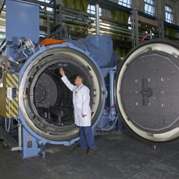 Vacuum furnace :  Furnace Engineer by CHS-ASIA Col.,LTD